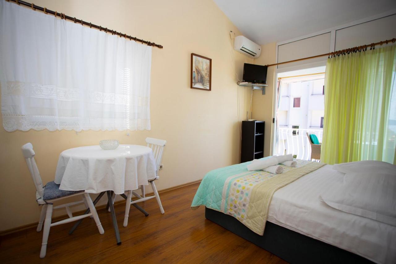 Apartmani Miki ポドゥゴラ エクステリア 写真