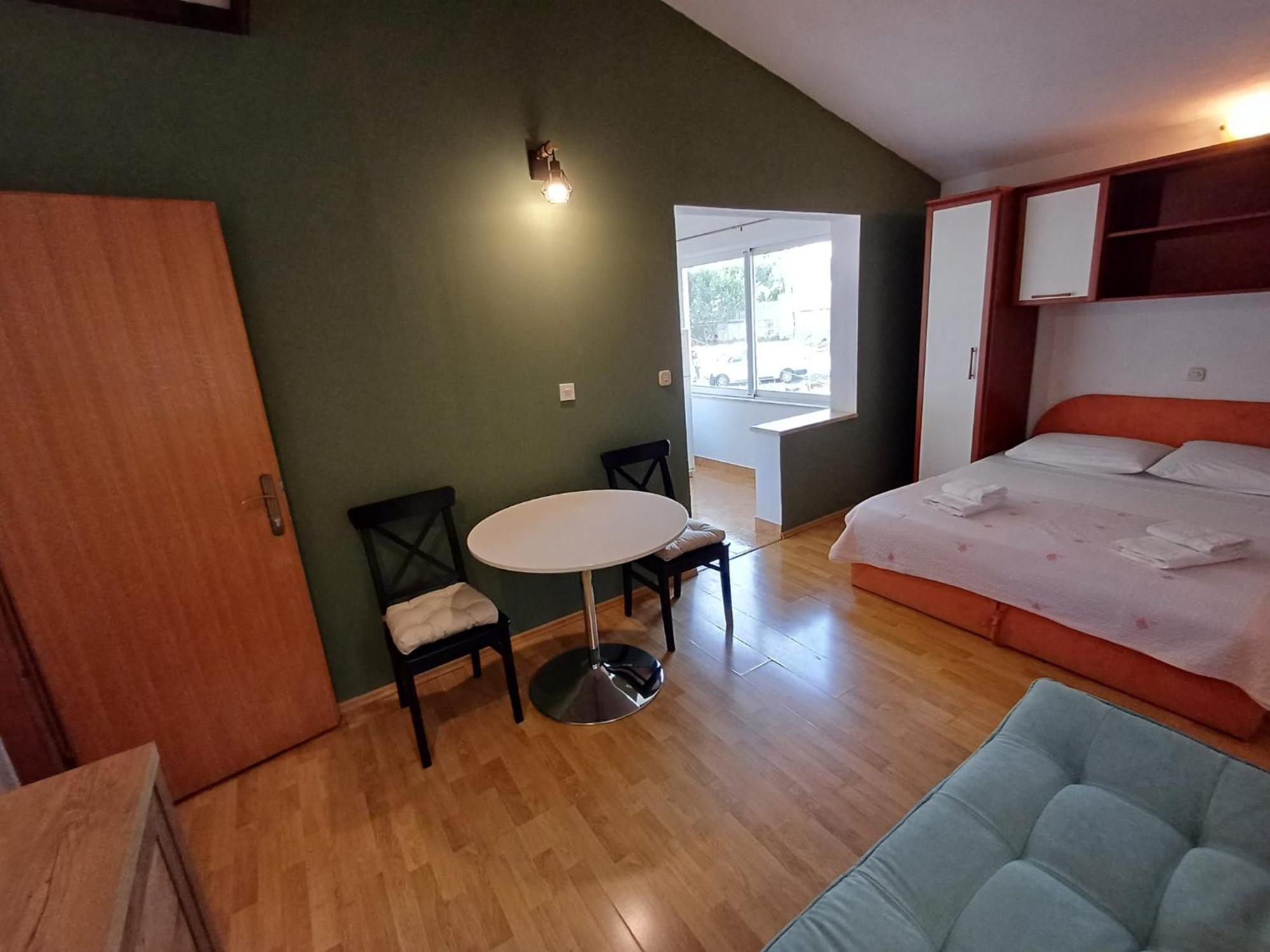 Apartmani Miki ポドゥゴラ エクステリア 写真